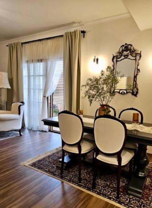 Novi'S Luxury Apartment 2 Gjirokastër المظهر الخارجي الصورة