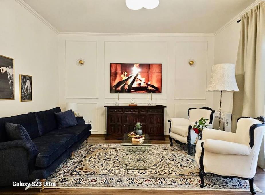Novi'S Luxury Apartment 2 Gjirokastër المظهر الخارجي الصورة
