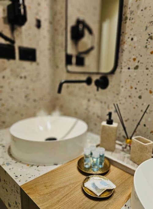 Novi'S Luxury Apartment 2 Gjirokastër المظهر الخارجي الصورة