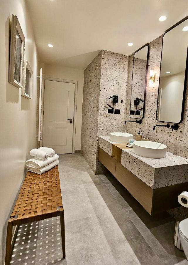 Novi'S Luxury Apartment 2 Gjirokastër المظهر الخارجي الصورة